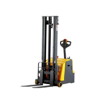 Штабелер самоходный 1,0 т 3,0 м XILIN CPD10W с раздвижными вилами и противовесом, сопровождаемый