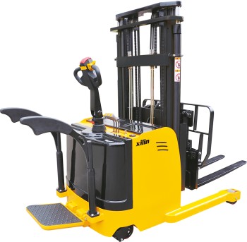 Штабелер самоходный 1,25 т 4,5 м XILIN CQDH12A-I с раздвижными вилами и противовесом, с платформой